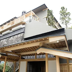 旅館 強羅花扇　円かの杜